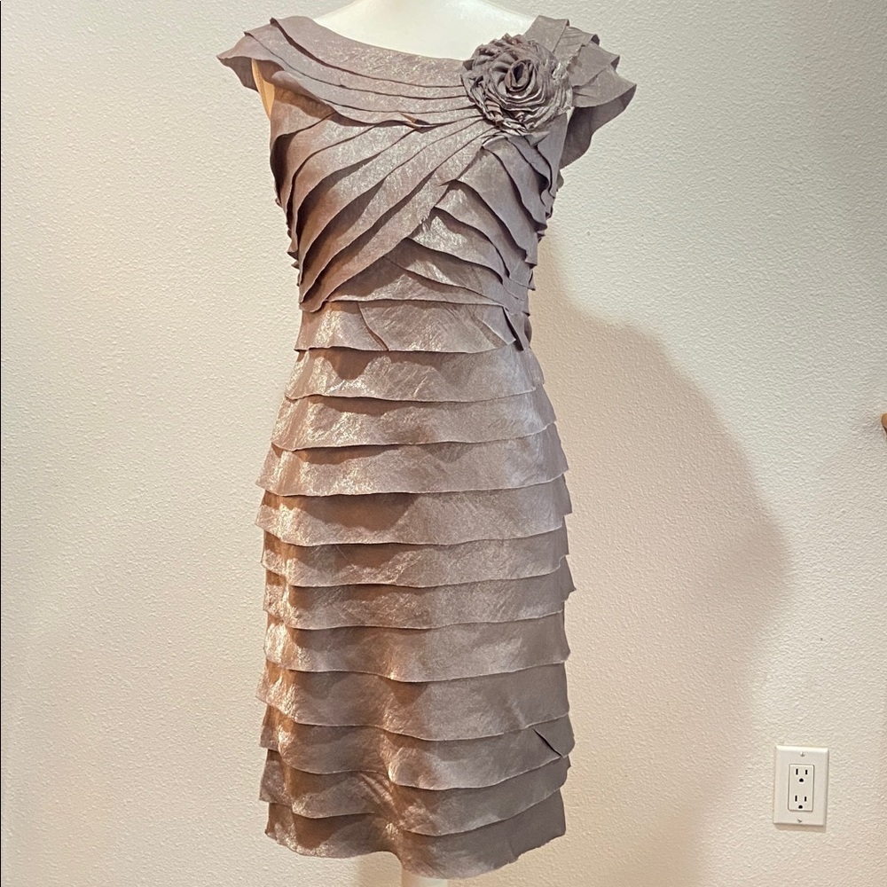 London Times Silver Cocktail Dress Size 10